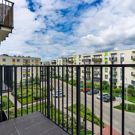 Wlochy Klinkierowa Comfort Apartment Varsóvia Exterior foto